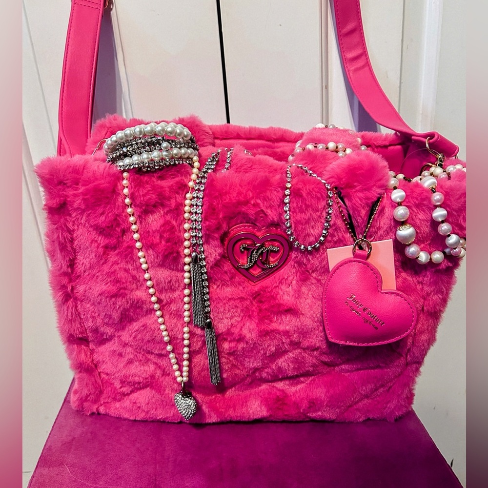 BNWT Juicy Couture Furry Pink Y2K handbag